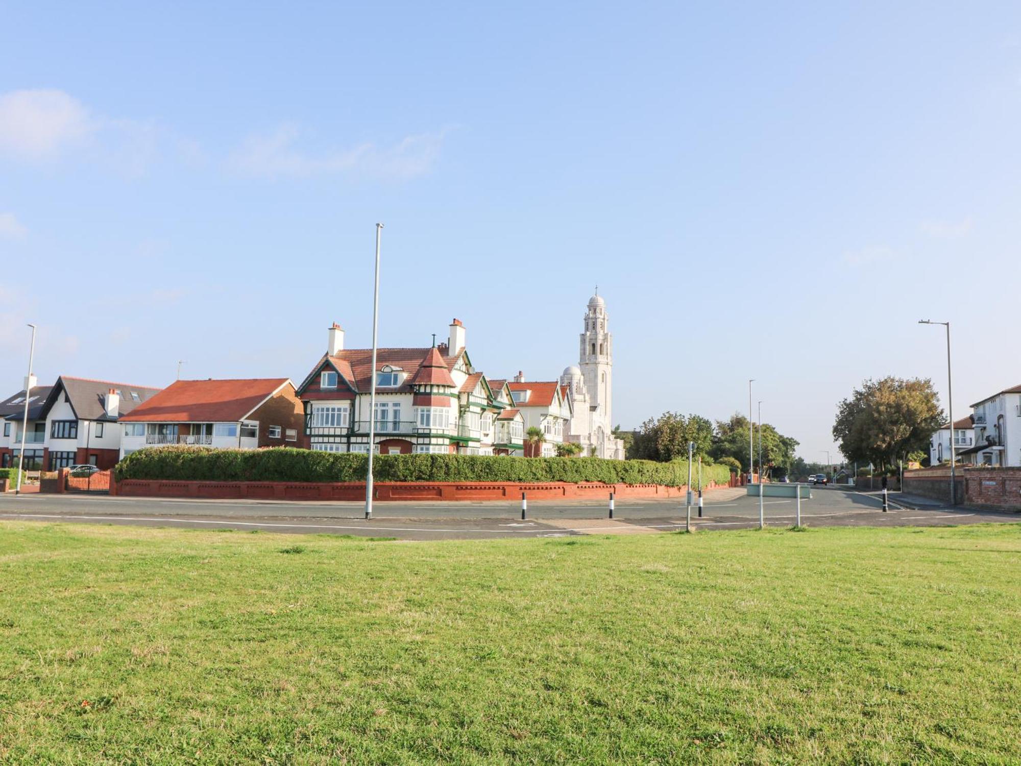 6D Clifton Drive Villa Литам Сент Аннс Екстериор снимка