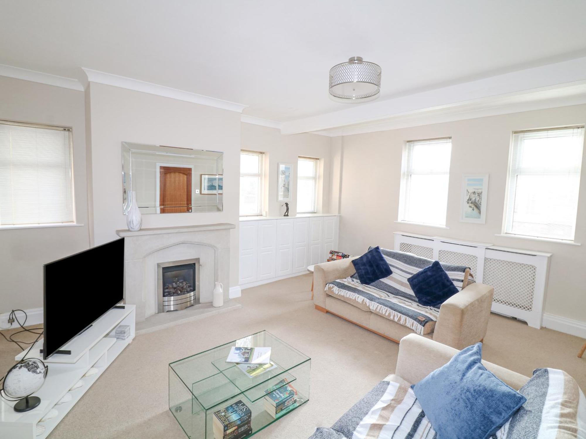 6D Clifton Drive Villa Литам Сент Аннс Екстериор снимка